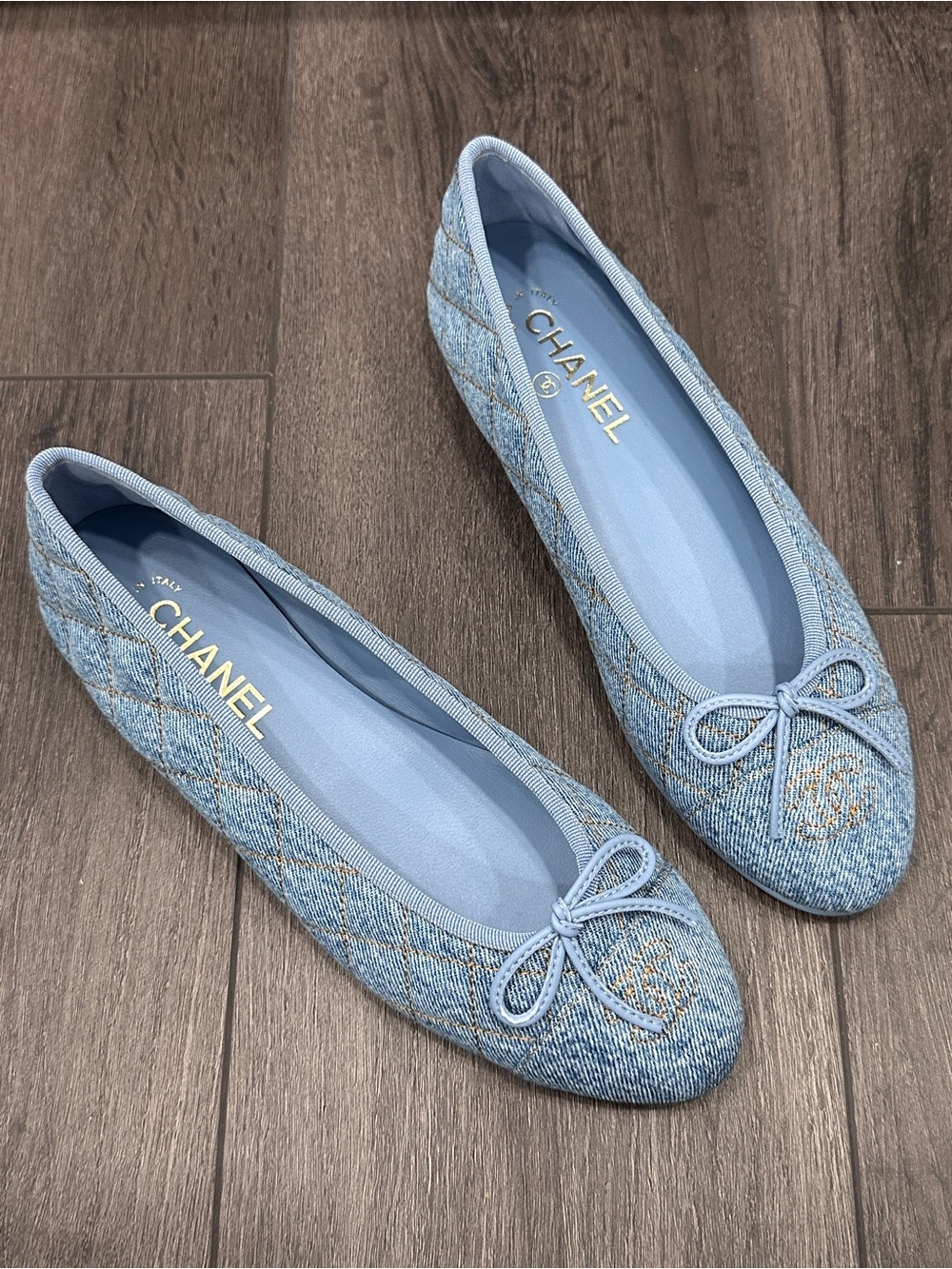 CHANEL 2026B Blue Quilted Denim Ballet Flats - Classic Logo size 38.5 - Picture 15 of 16
